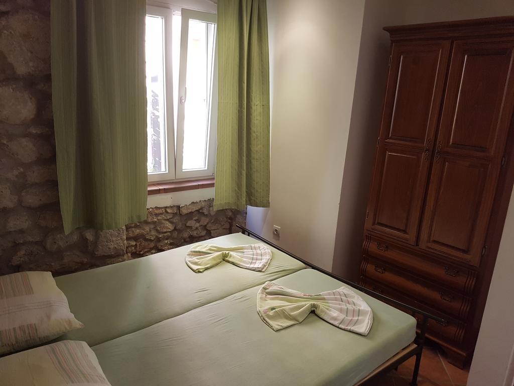 Apartments Mirela Градац Екстериор снимка